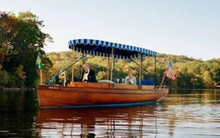 Electric Boating On Tuxedo Lake